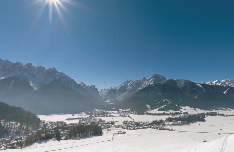Panorama von Toblach im Winter