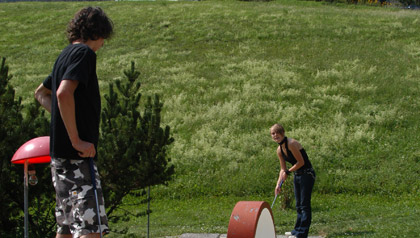 minigolf mann frau