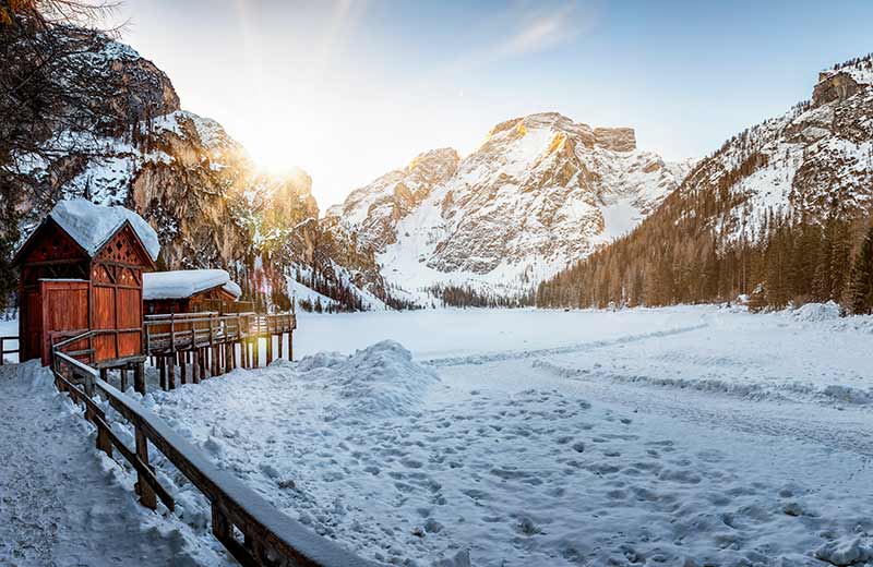 Lago di Braies in inverno
