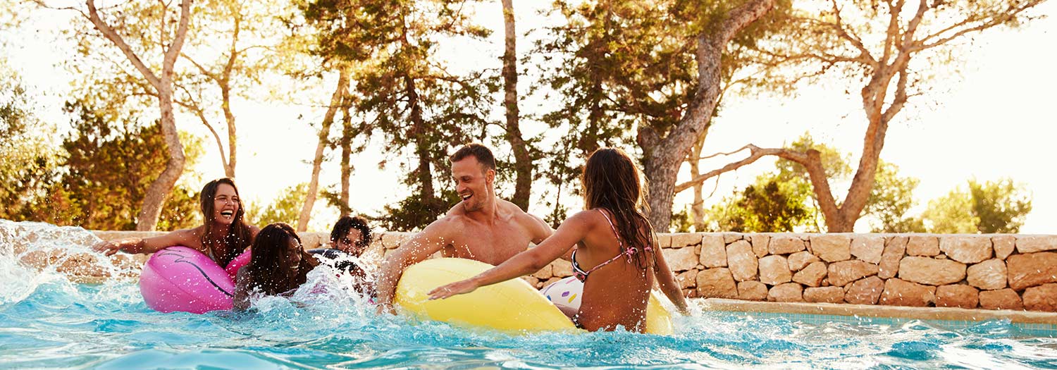 Appartamenti con piscina