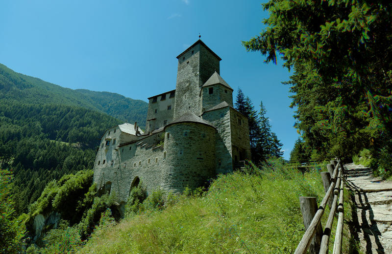 Panorama Castello di Tures